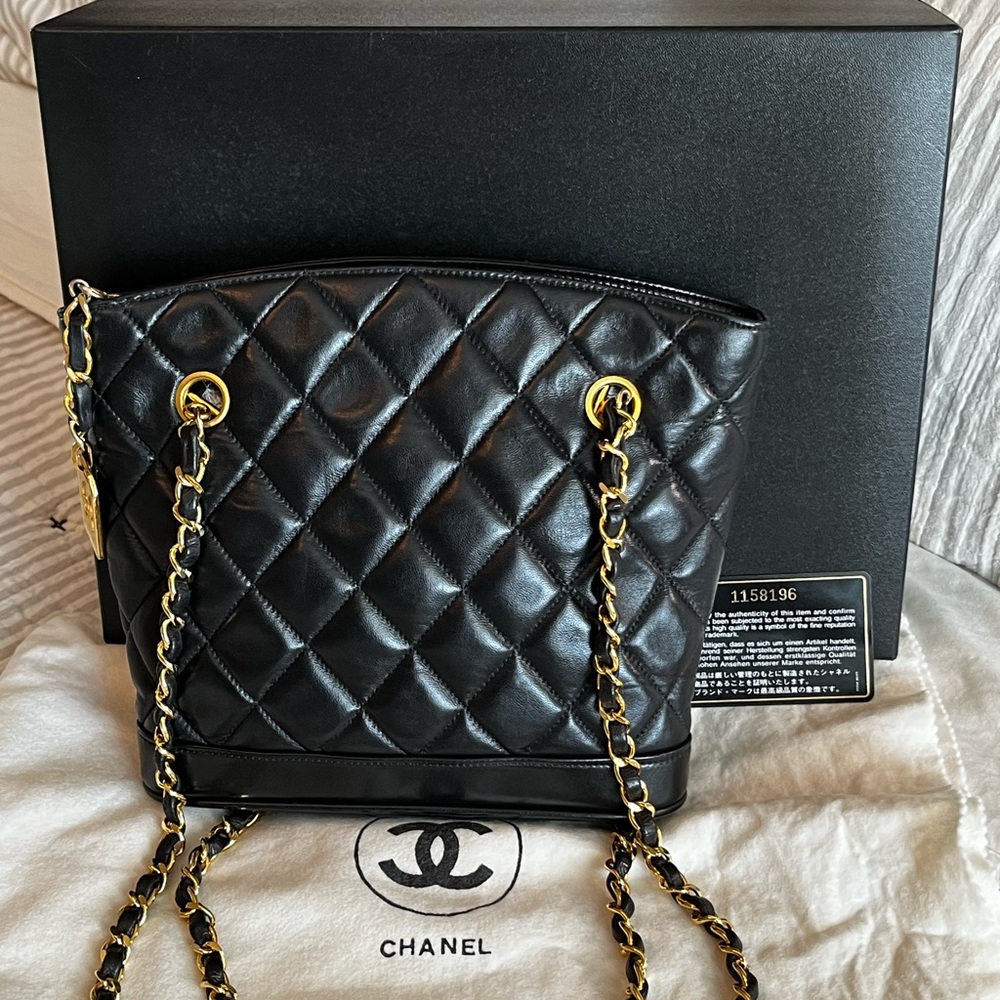 Vintage Chanel Quilted Chain Tote